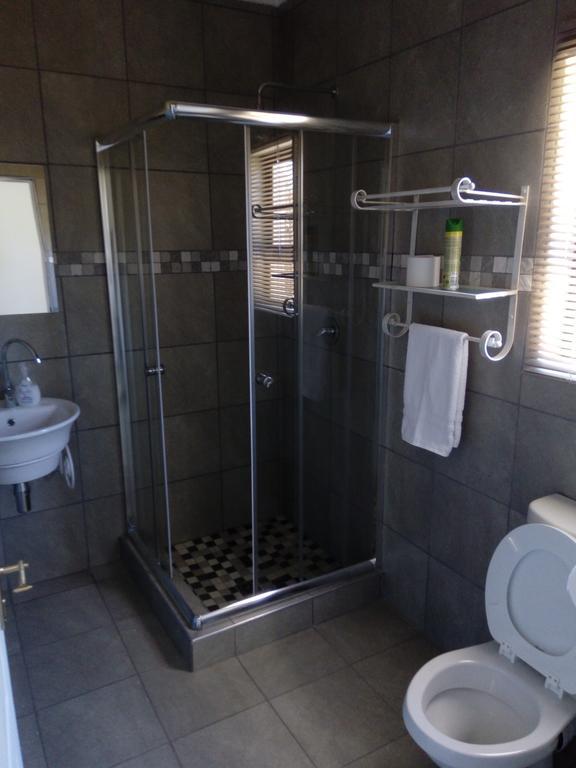 Xain Quaz Camp Hotel Gobabis Екстериор снимка