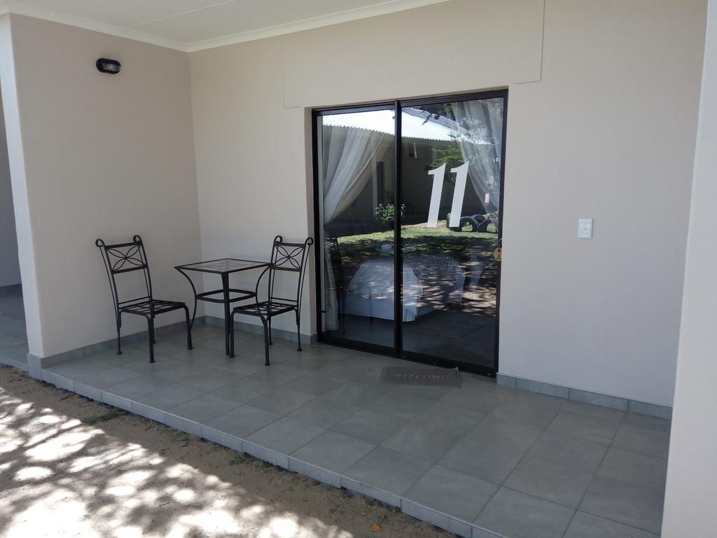 Xain Quaz Camp Hotel Gobabis Екстериор снимка