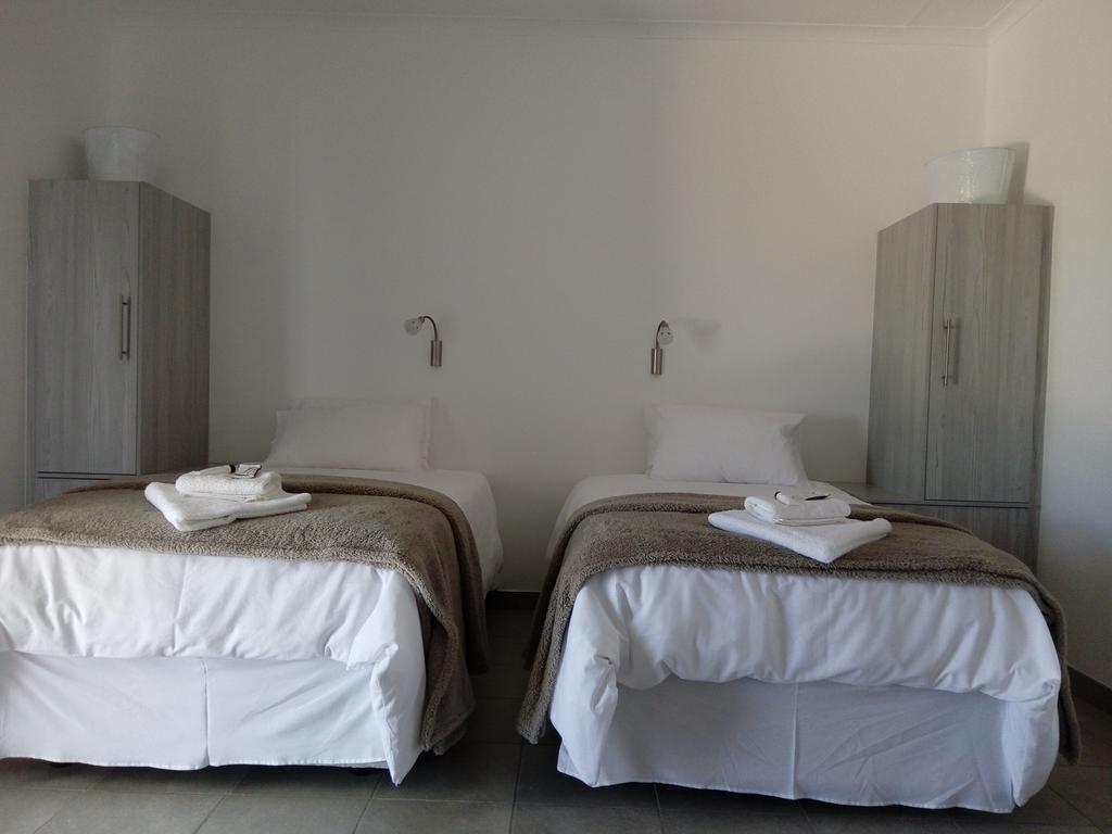 Xain Quaz Camp Hotel Gobabis Екстериор снимка